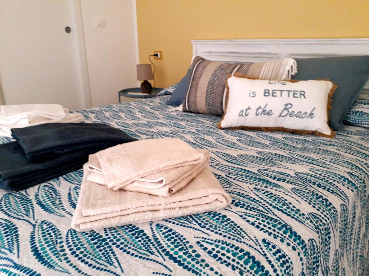 Il Porto Di Benny Bed and Breakfast Αλάσιο Εξωτερικό φωτογραφία